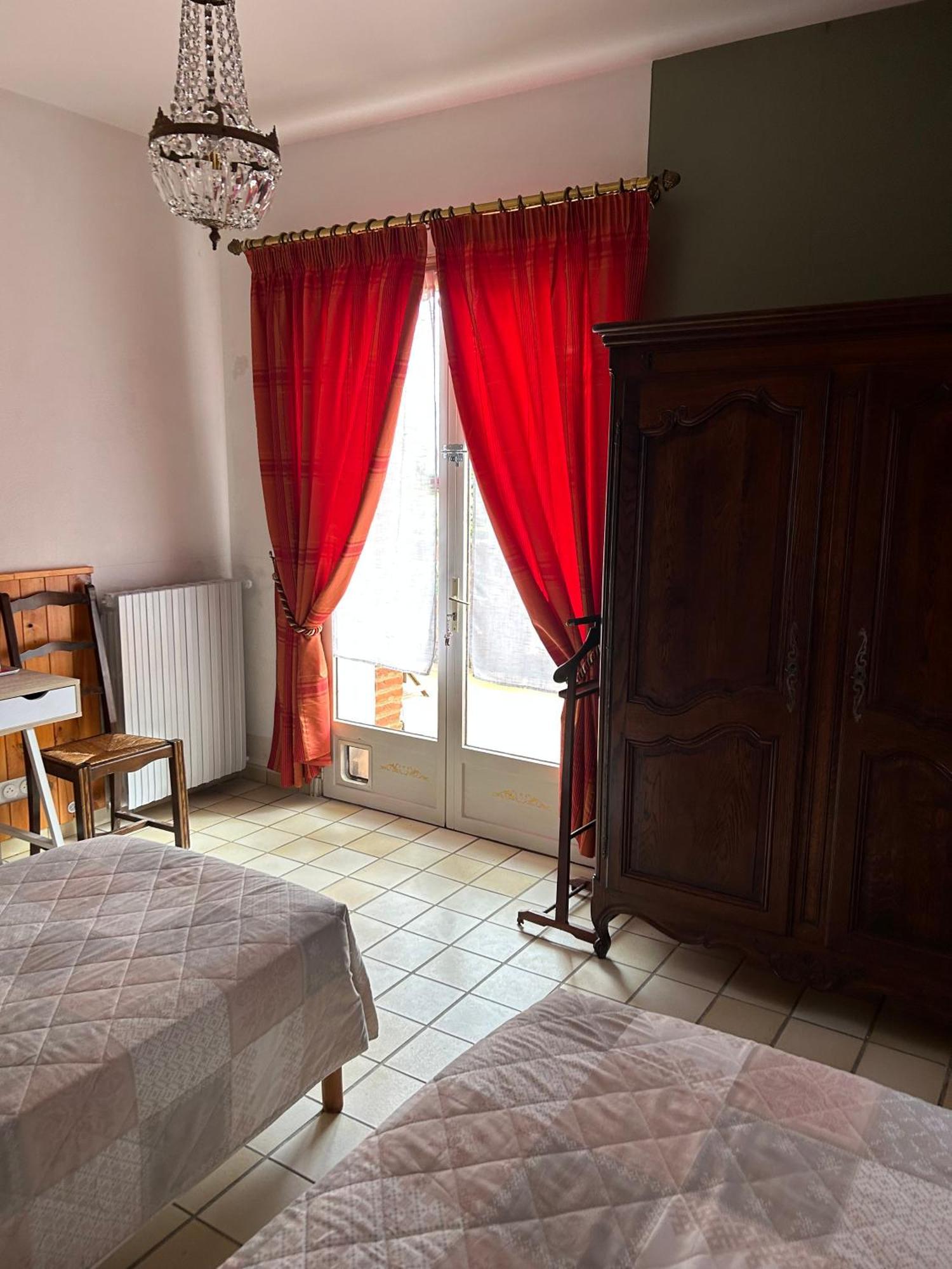 Manoir De La Gravette, Maison & Table D'Hotes モントーバン エクステリア 写真