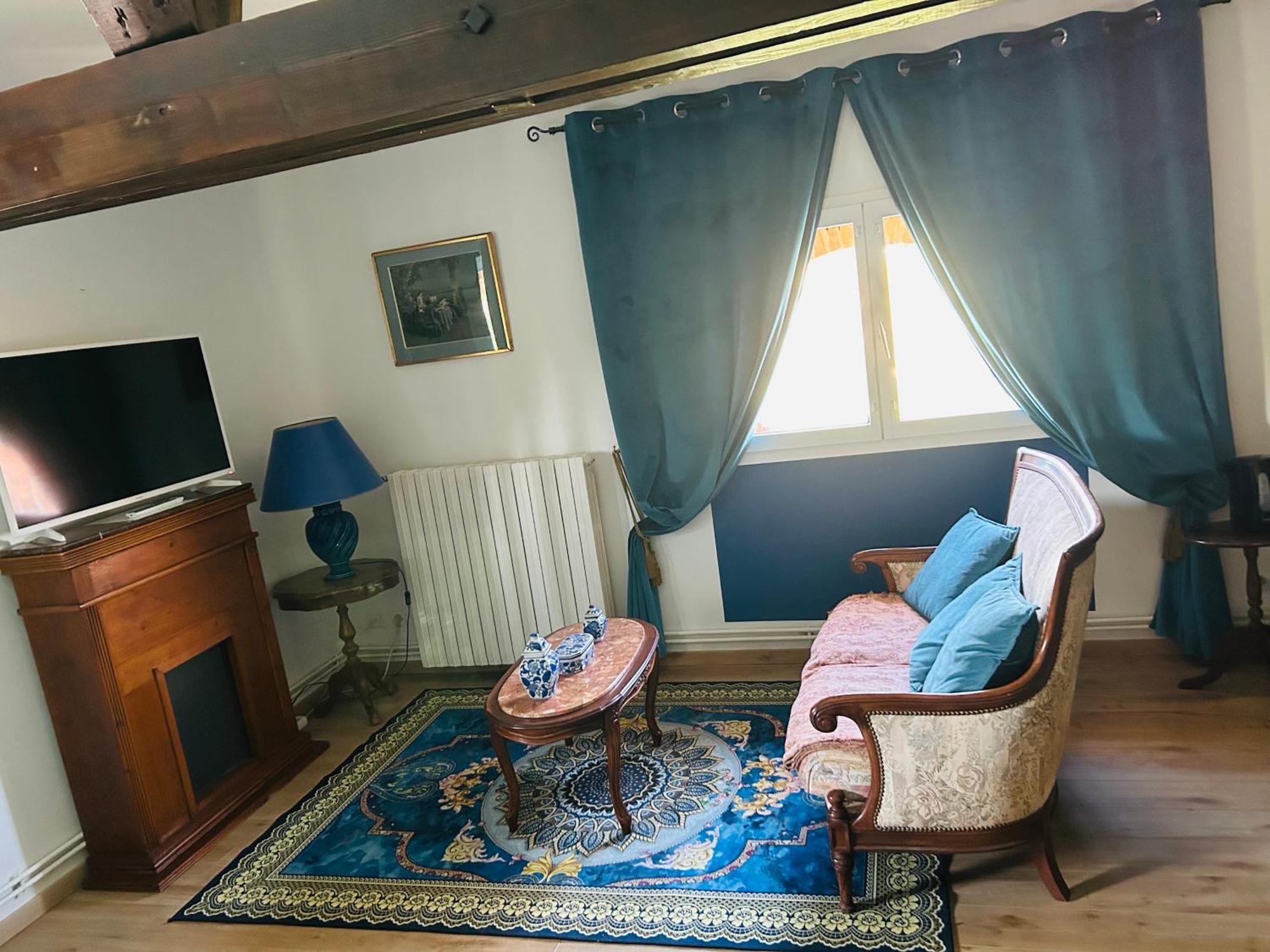 Manoir De La Gravette, Maison & Table D'Hotes モントーバン エクステリア 写真