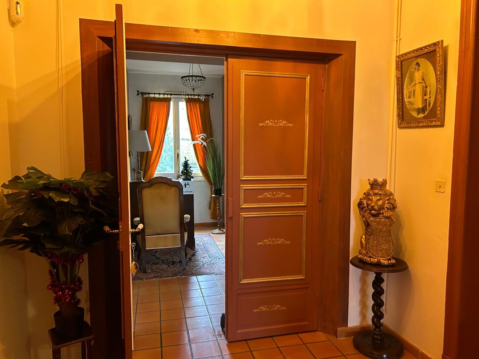 Manoir De La Gravette, Maison & Table D'Hotes モントーバン エクステリア 写真